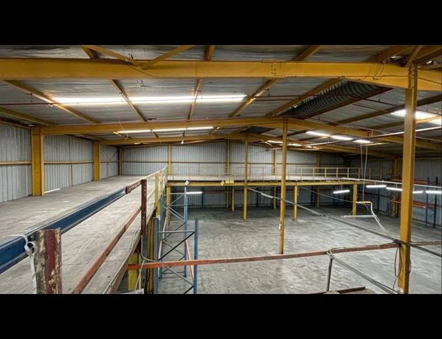 INDUSTRIAL FOR SALE IN SPRINGFIELD PARK